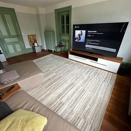 Zentrumsnahes, Stilvolles Nahe Bern-bahnhof Берн