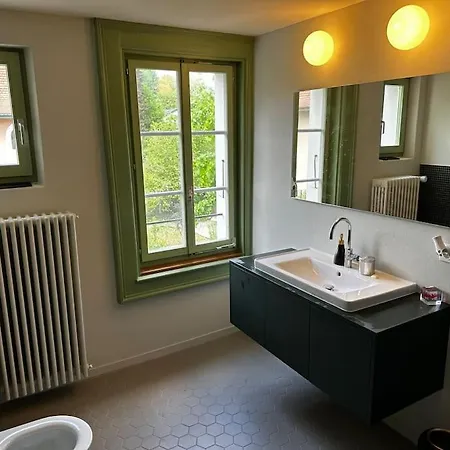 Zentrumsnahes, Stilvolles Nahe Bern-bahnhof Берн