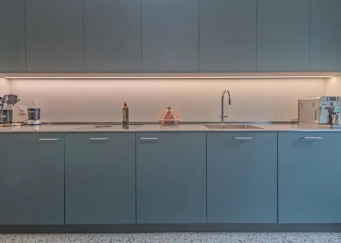 Zentrumsnahes, Stilvolles Nahe Bern-bahnhof Apartament Berno