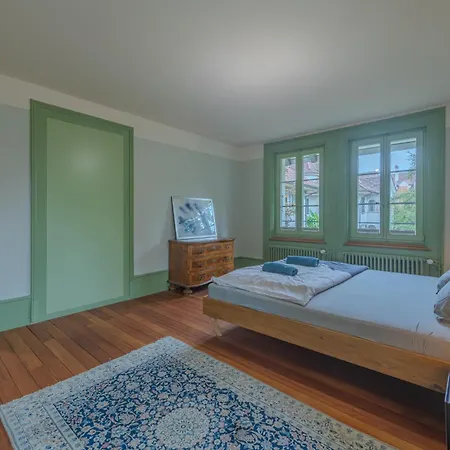 Апартаменти Zentrumsnahes, Stilvolles Nahe Bern-bahnhof Берн