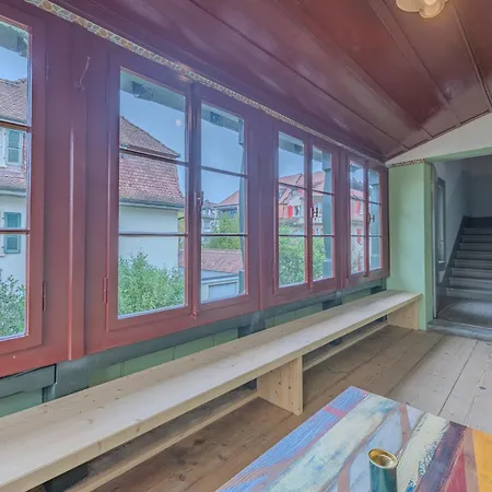 Апартаменти Zentrumsnahes, Stilvolles Nahe Bern-bahnhof *